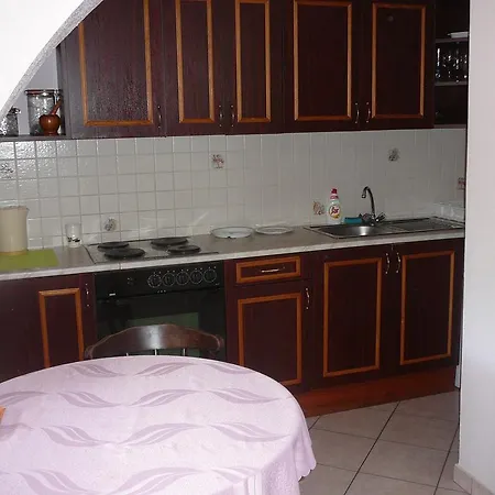 Porkolab Apartmanhaz Apartment Gyenesdias