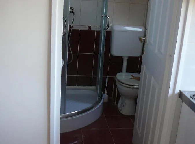 Porkolab Apartmanhaz * Gyenesdiás