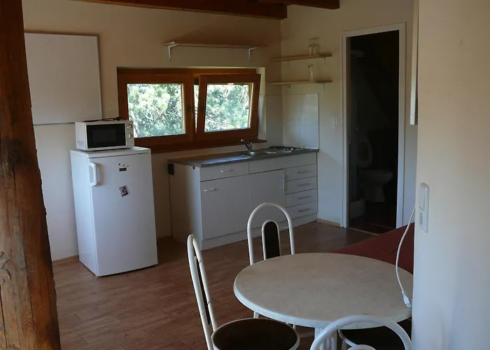 Porkolab Apartmanhaz * Gyenesdiás