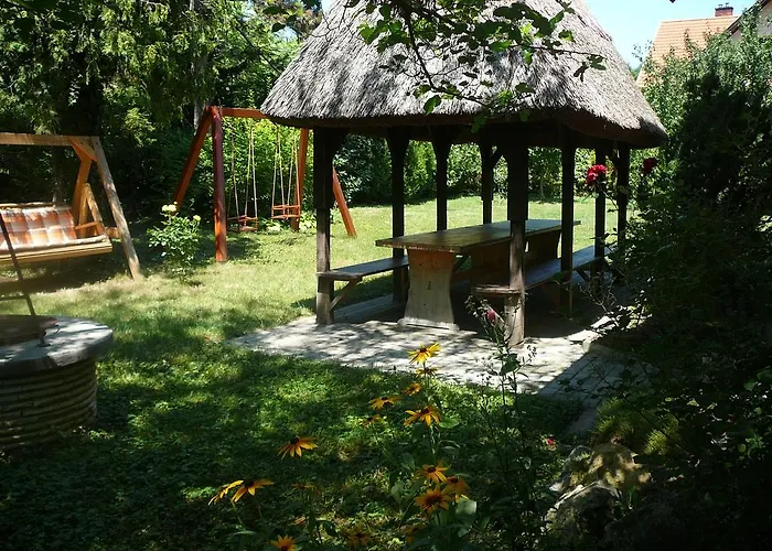 Porkolab Apartmanhaz *