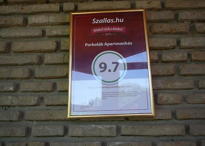 Porkolab Apartmanhaz * Gyenesdiás